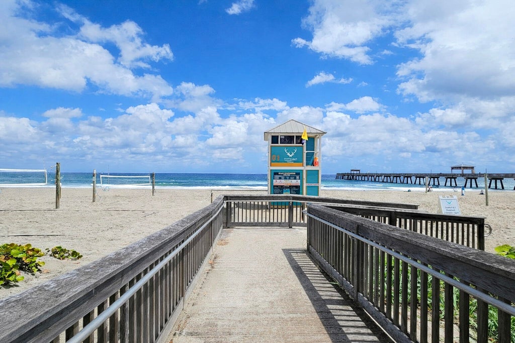 Photo of 1917 NE 3RD Street #109, Deerfield Beach, FL 33441 (MLS # B26082266)