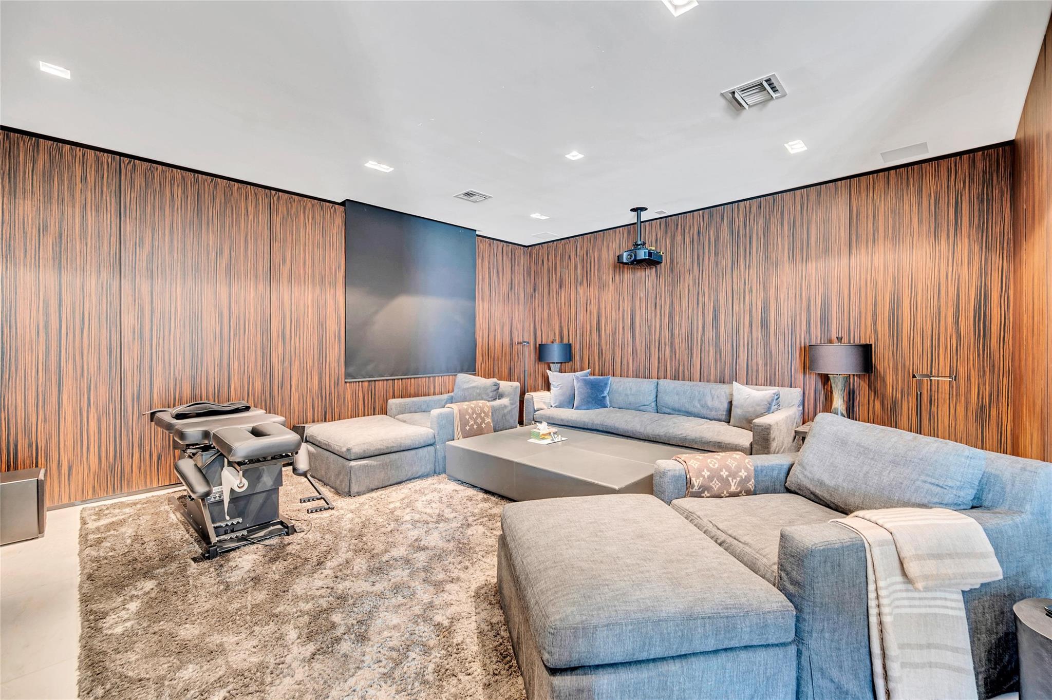 ISLA BAHIA - Residential