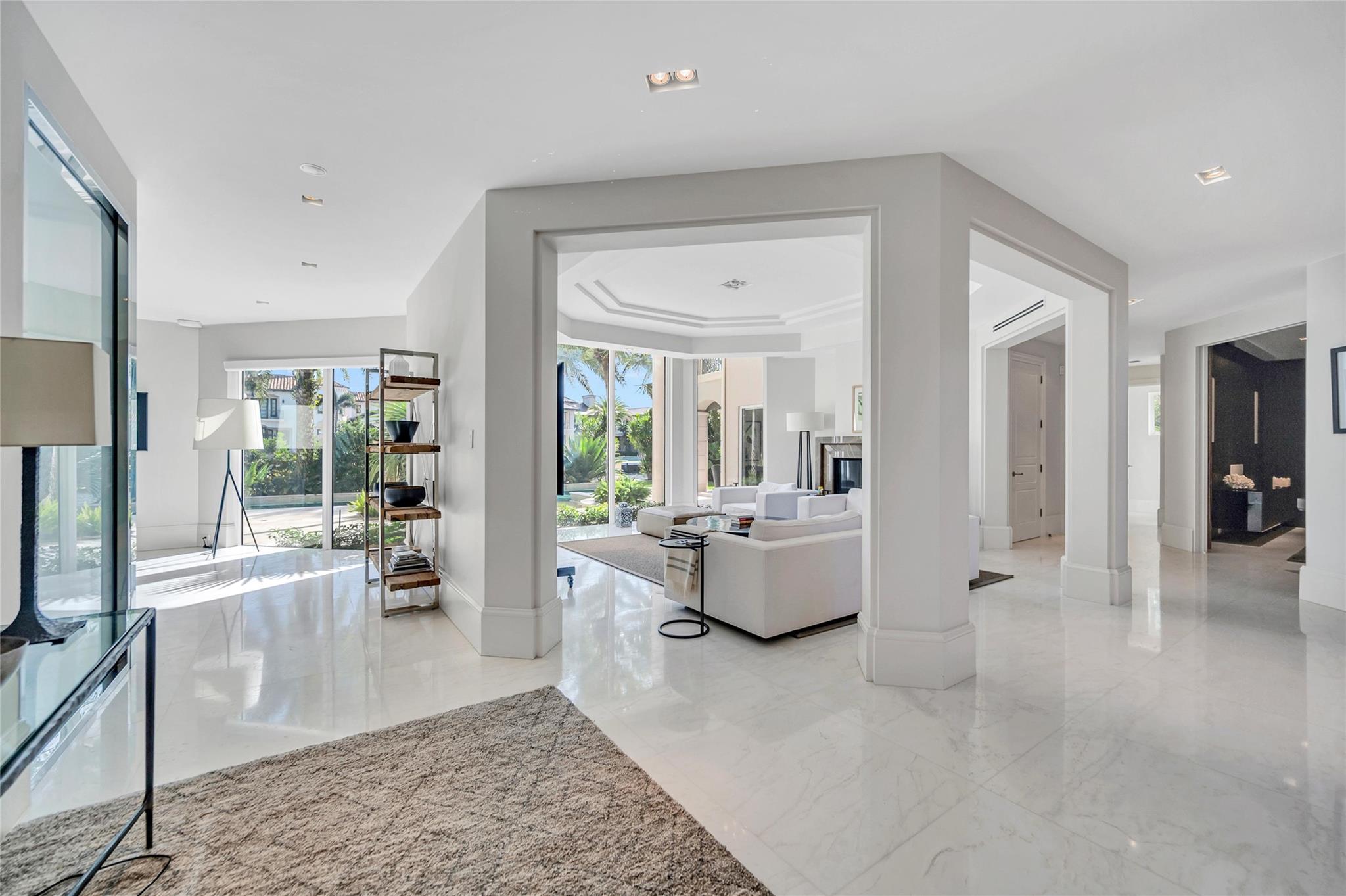 ISLA BAHIA - Residential