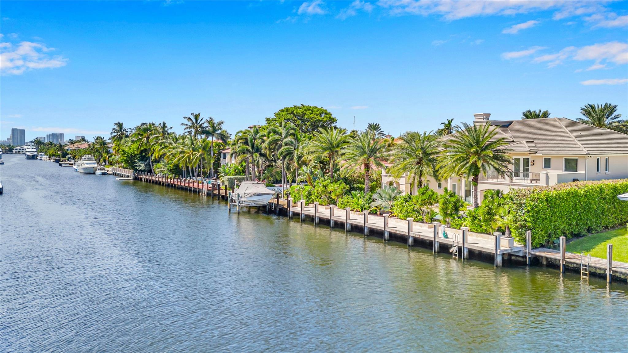 ISLA BAHIA - Residential