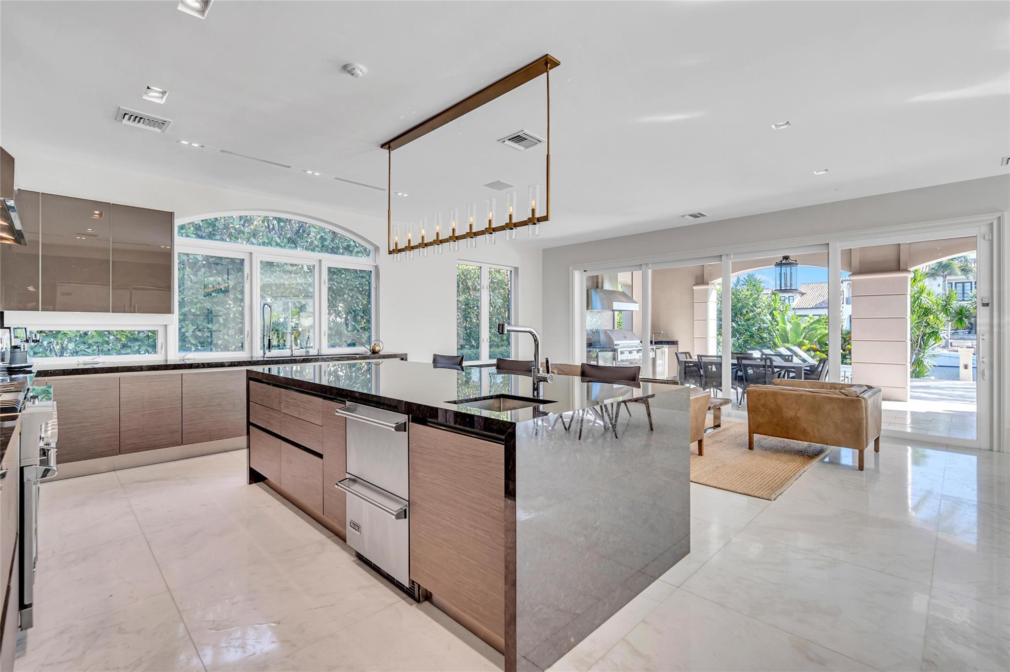 ISLA BAHIA - Residential