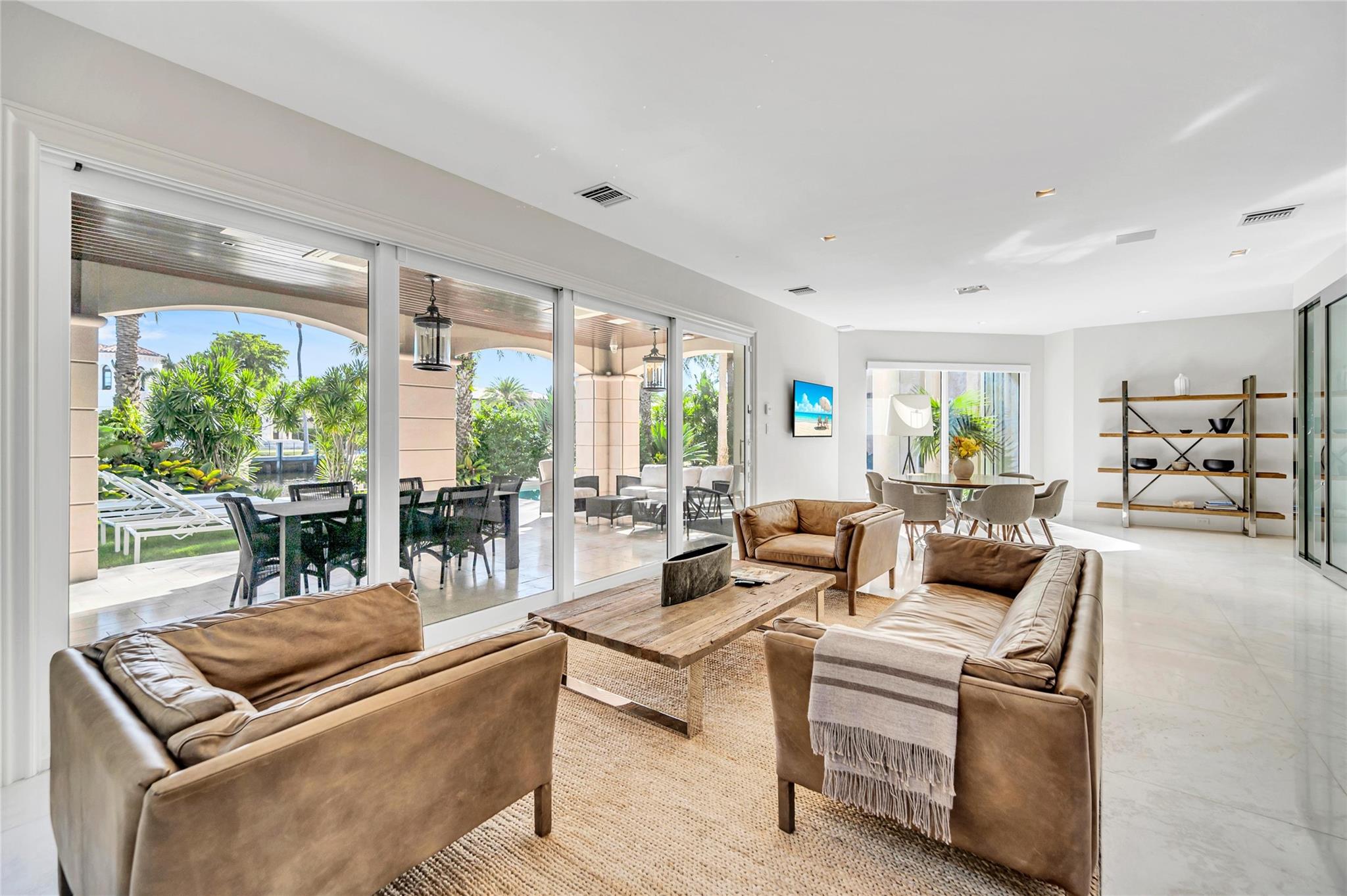 ISLA BAHIA - Residential