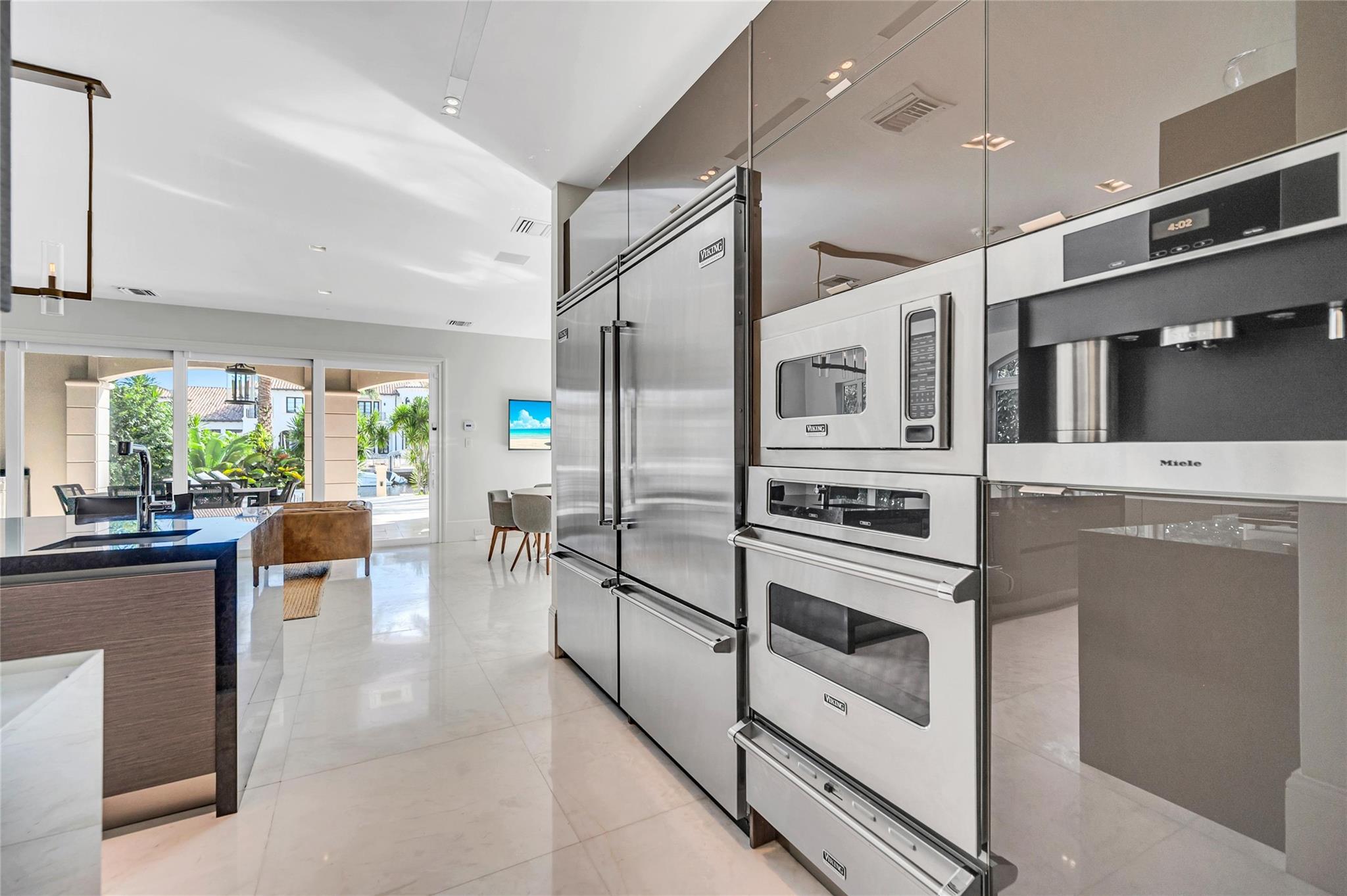 ISLA BAHIA - Residential