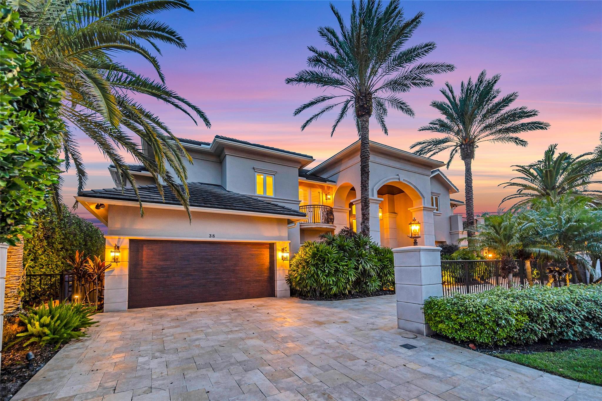 ISLA BAHIA - Residential