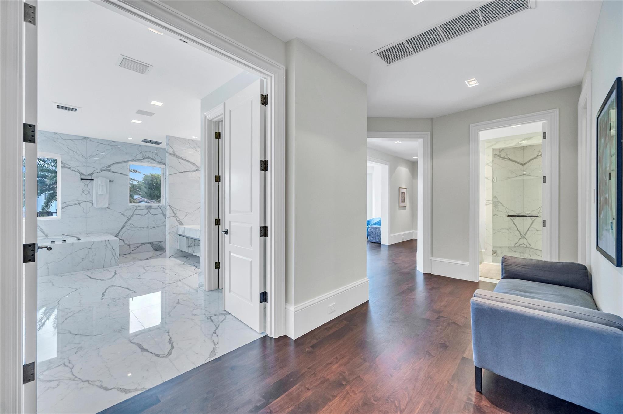 ISLA BAHIA - Residential