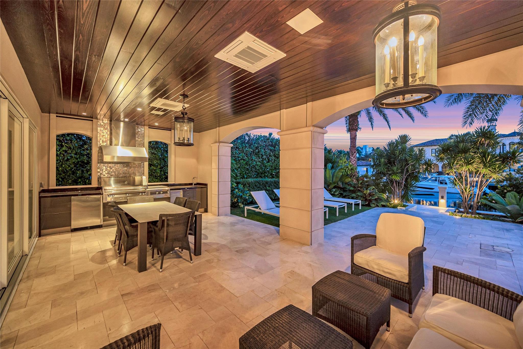 ISLA BAHIA - Residential