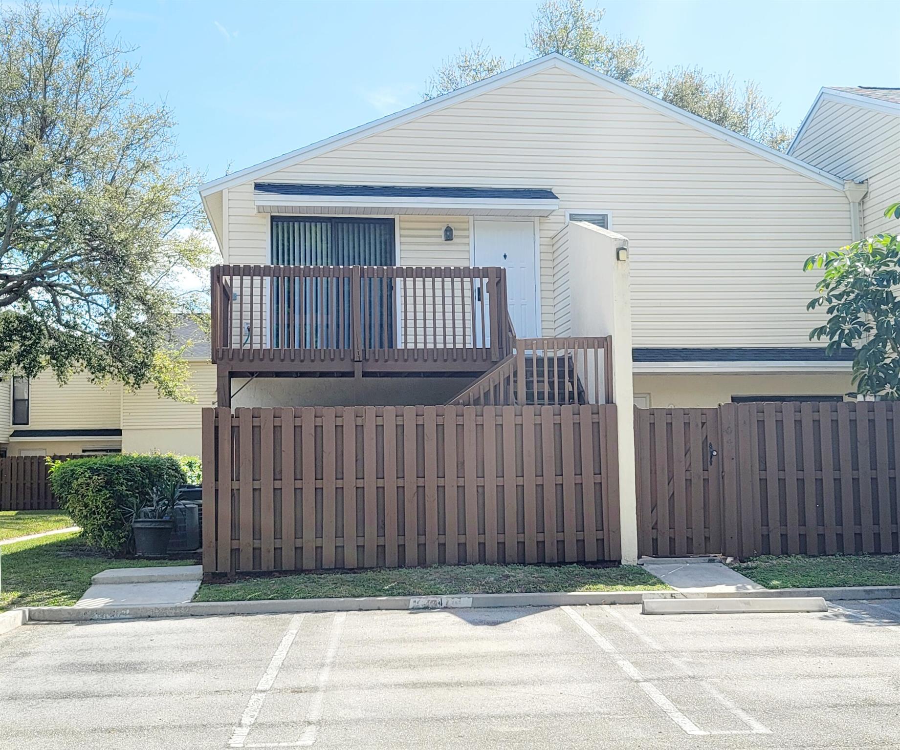 631 Executive Center Drive K204