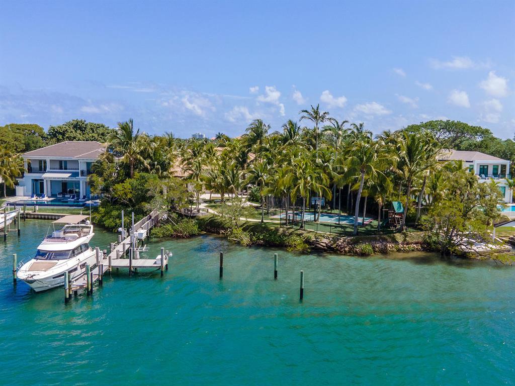 RIVERSIDE ON THE LOXAHATCHEE - Residential