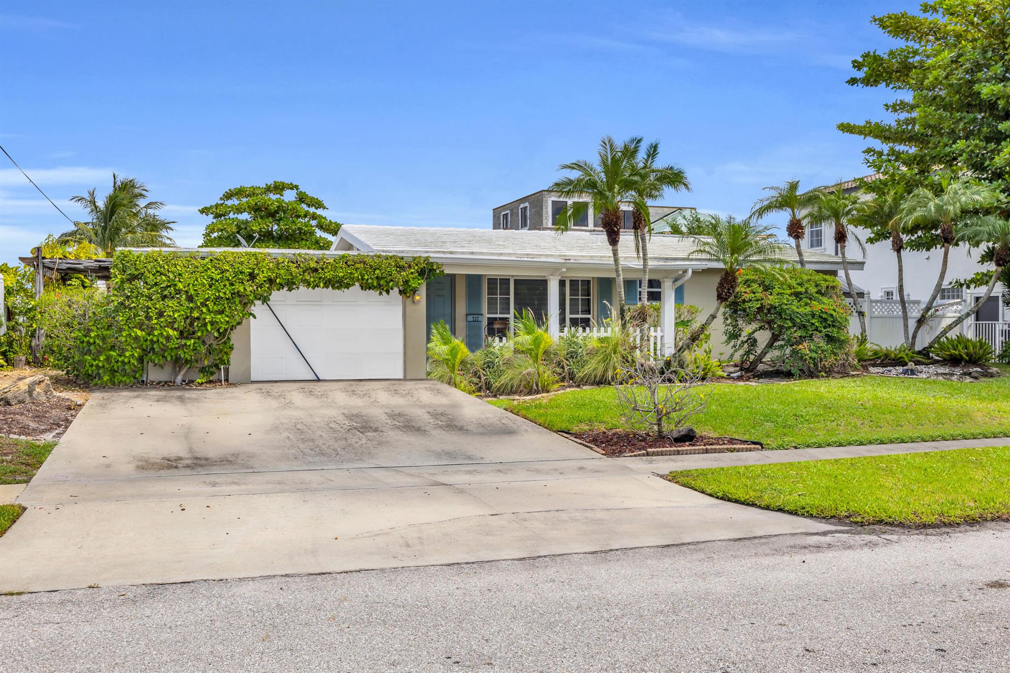 BOCA HARBOUR 1ST SEC - Residential