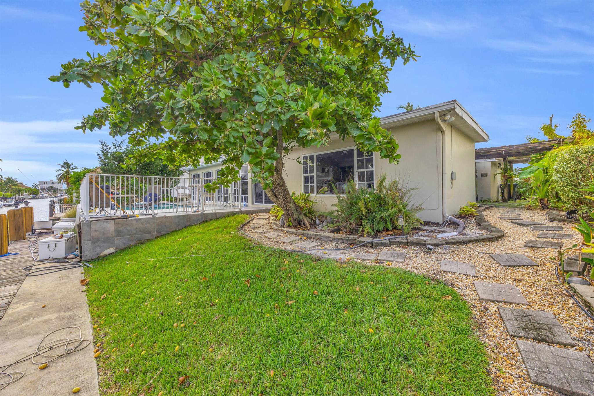 BOCA HARBOUR 1ST SEC - Residential