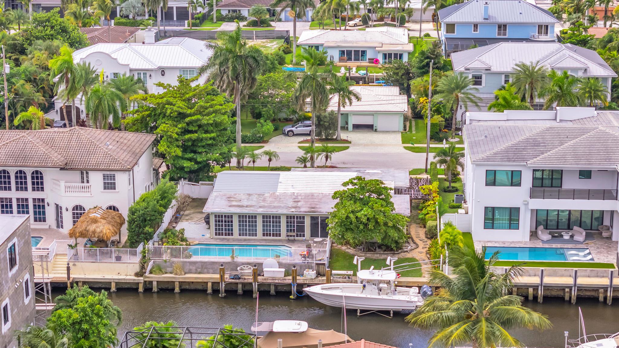 BOCA HARBOUR 1ST SEC - Residential