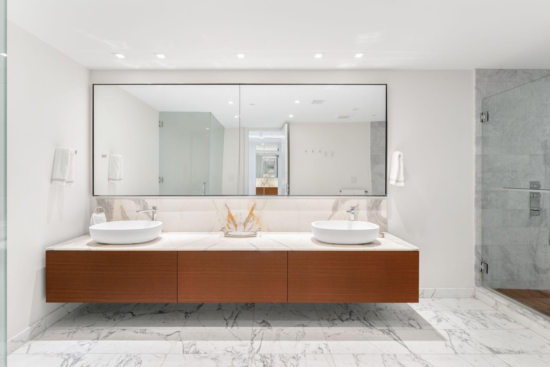 OCEANA BAL HARBOUR CONDO - Residential