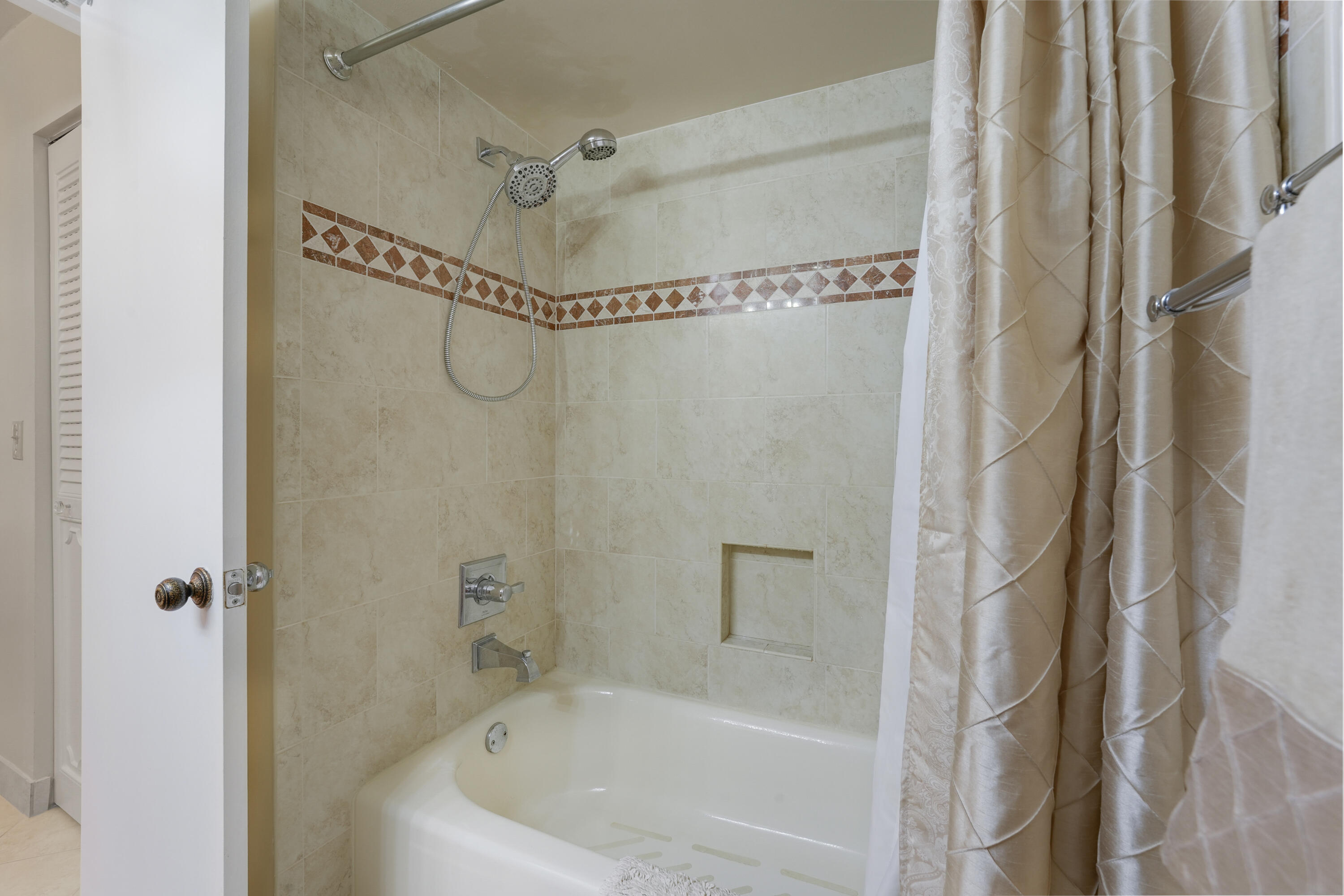 BOCA TEECA CONDO 5 - Residential Lease