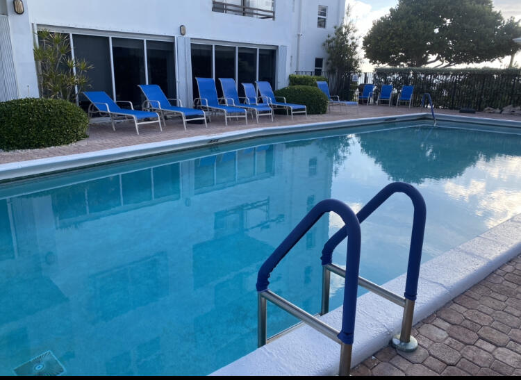 Leisure Towers - Residential Lease