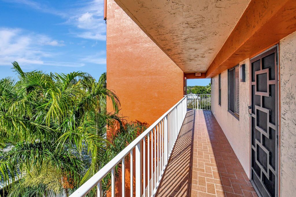 Photo of 7380 S Oriole Boulevard #601, Delray Beach, FL 33446 (MLS # R11071942)