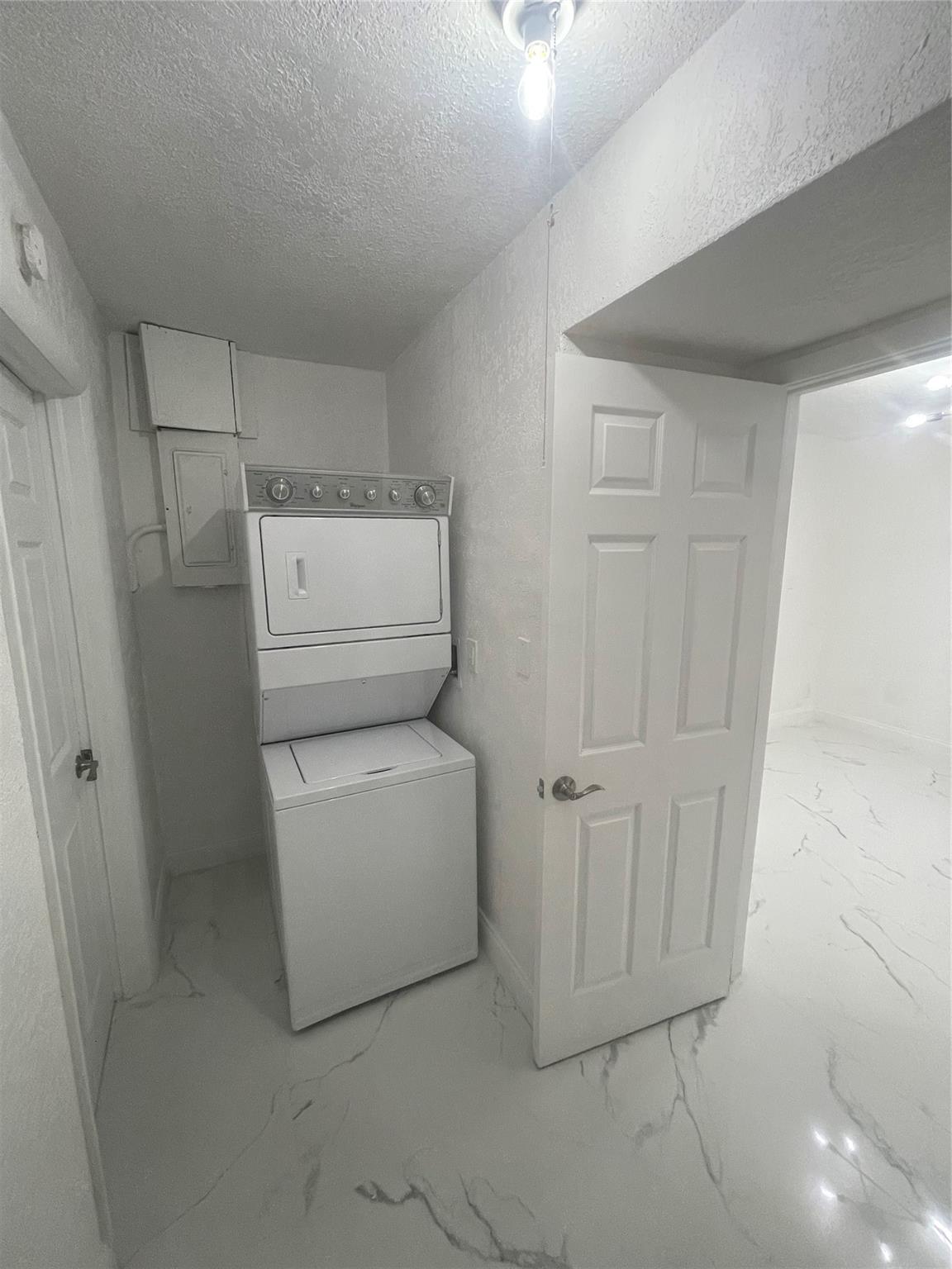 Oriole Estates Sec 8 65-9 - Residential