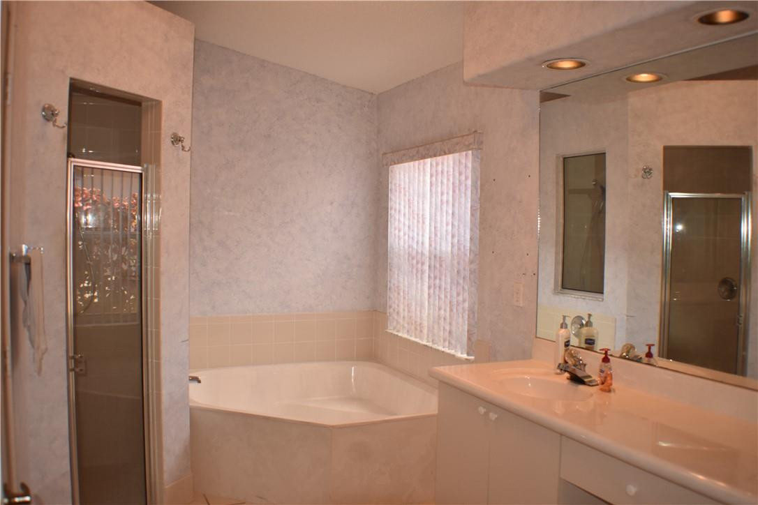 Banyan Oakridge 157-44 B - Residential