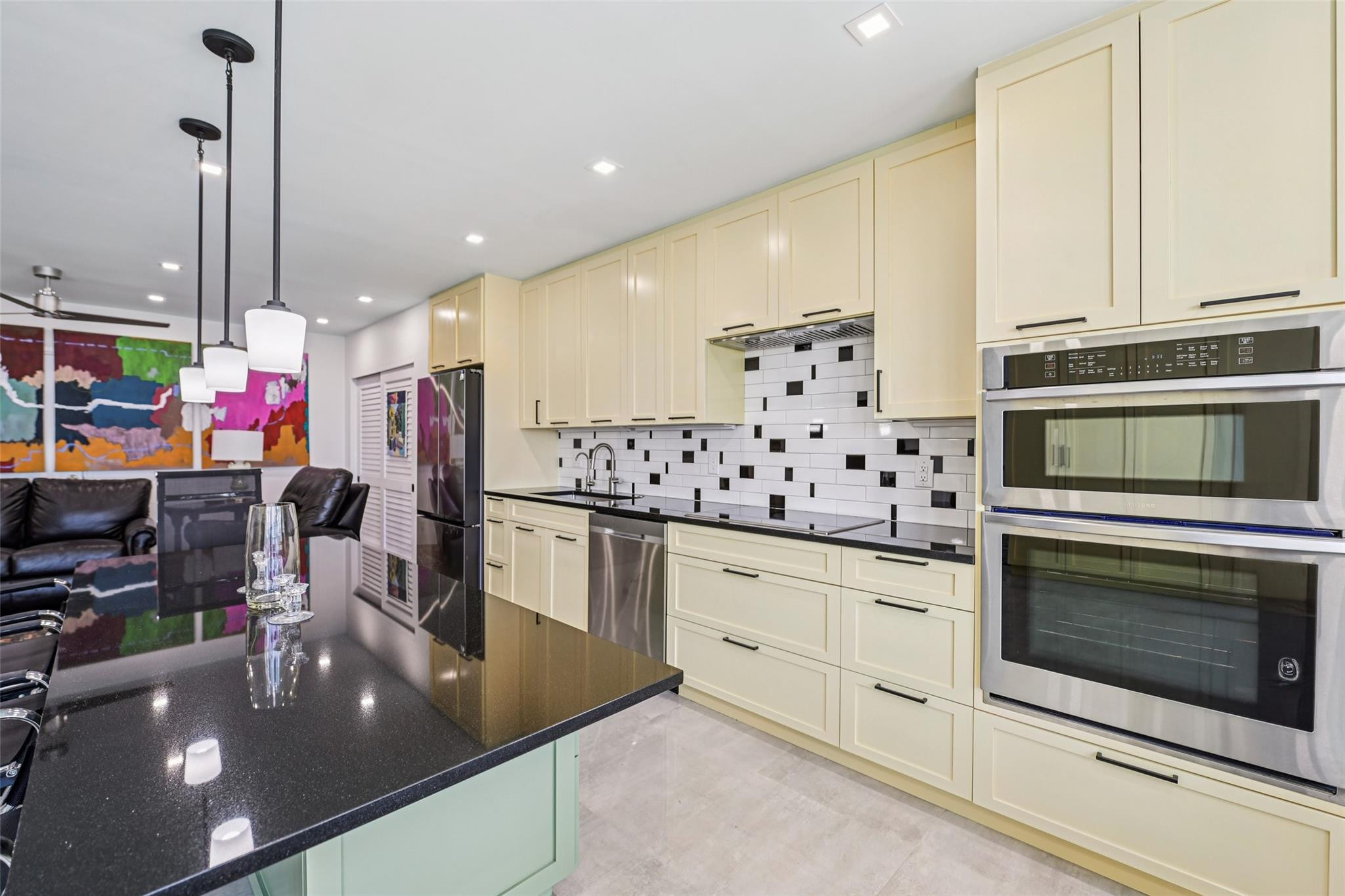 3233 NE 34th Street 812A