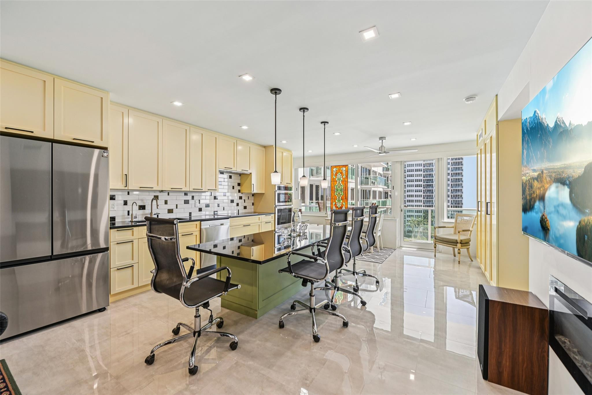 3233 NE 34th Street 812A