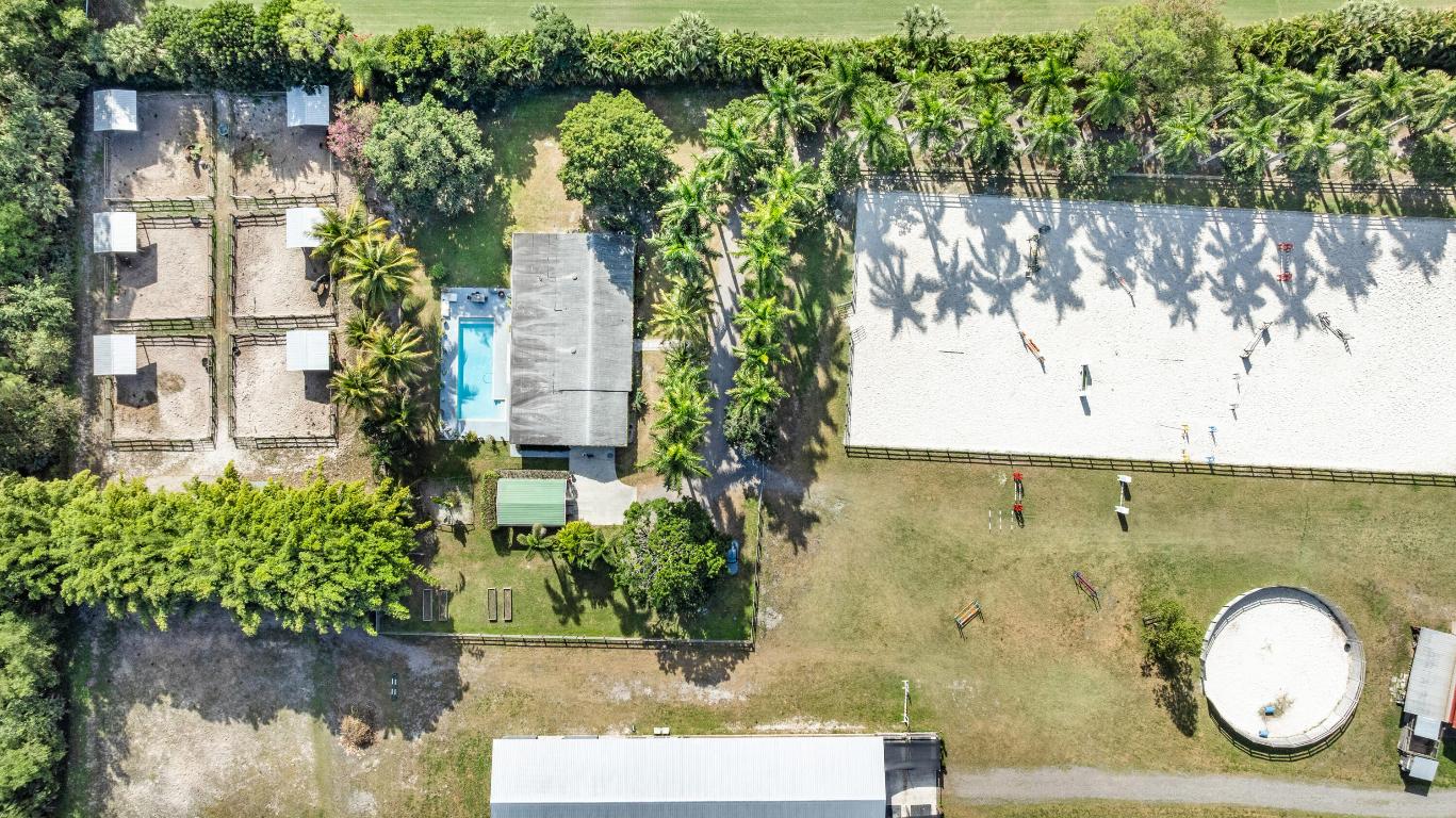 LOXAHATCHEE GROVES - Residential