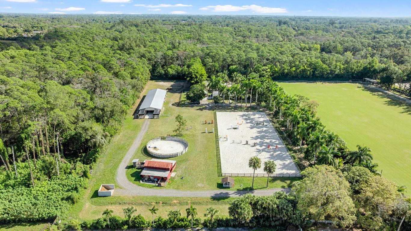 LOXAHATCHEE GROVES - Residential