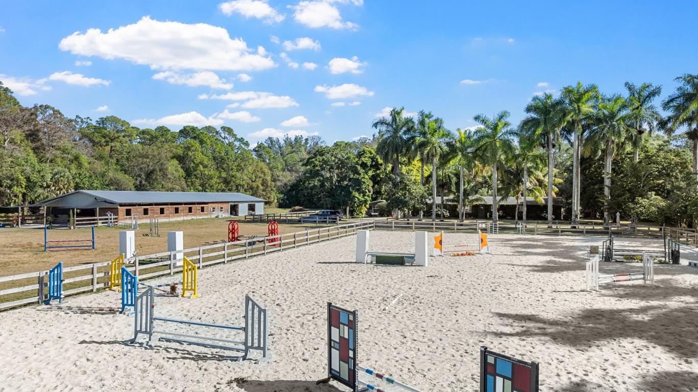 LOXAHATCHEE GROVES - Residential