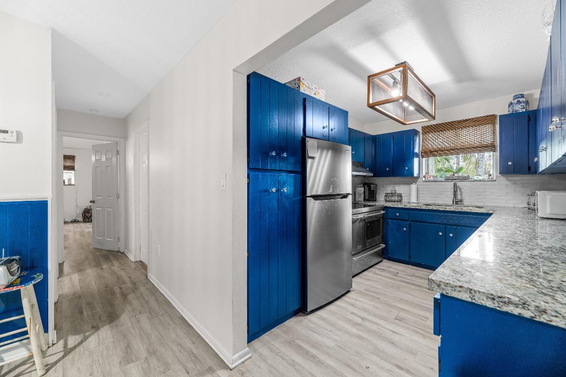 LOXAHATCHEE GROVES - Residential