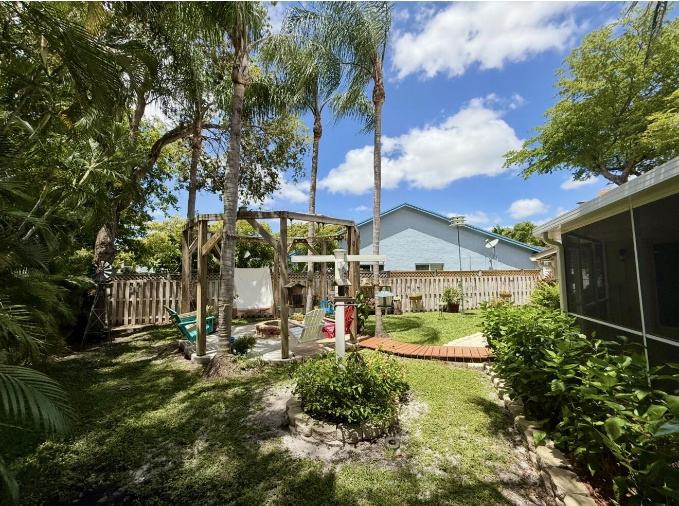 SPRINGTREE - Residential