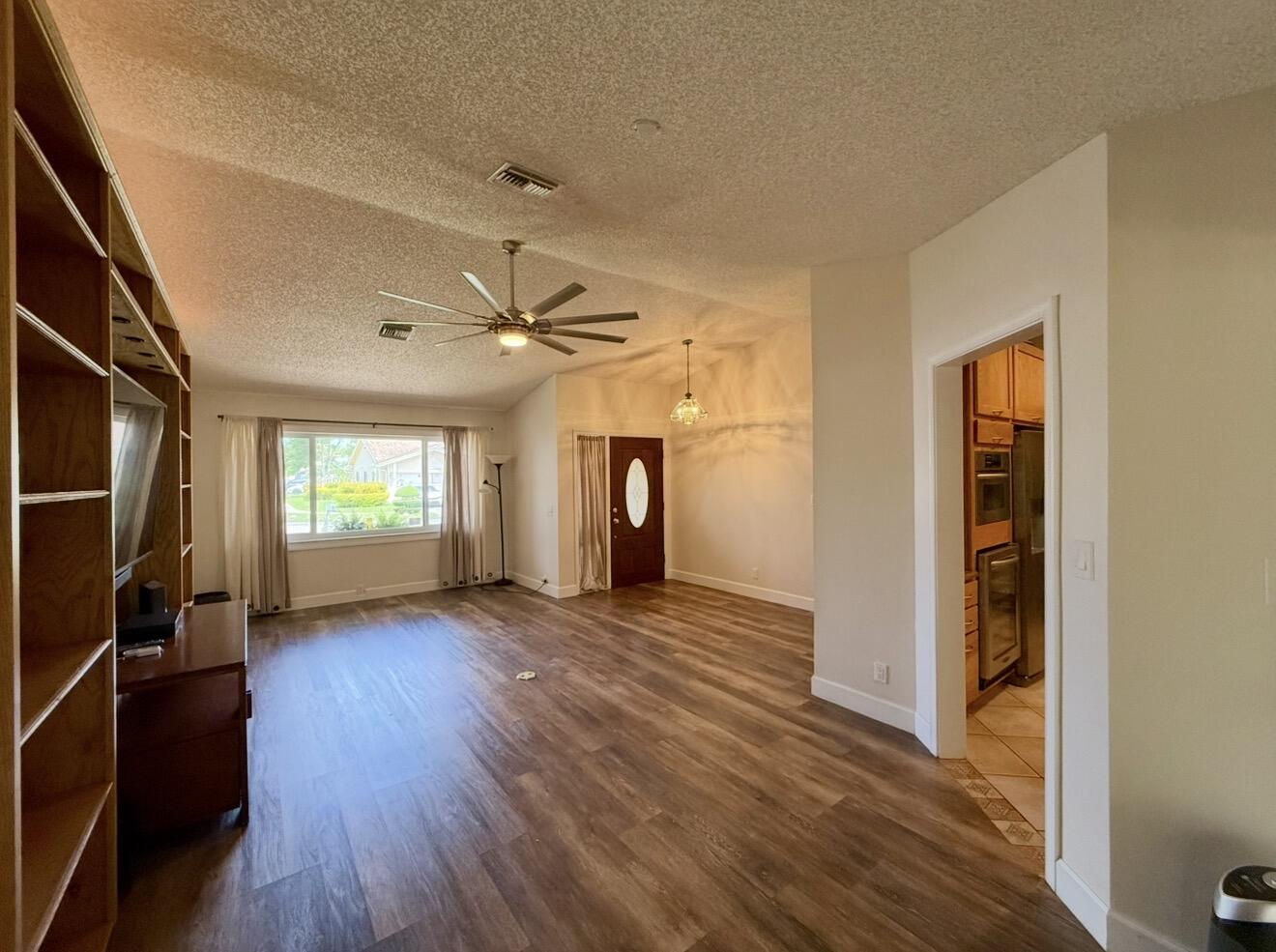 SPRINGTREE - Residential