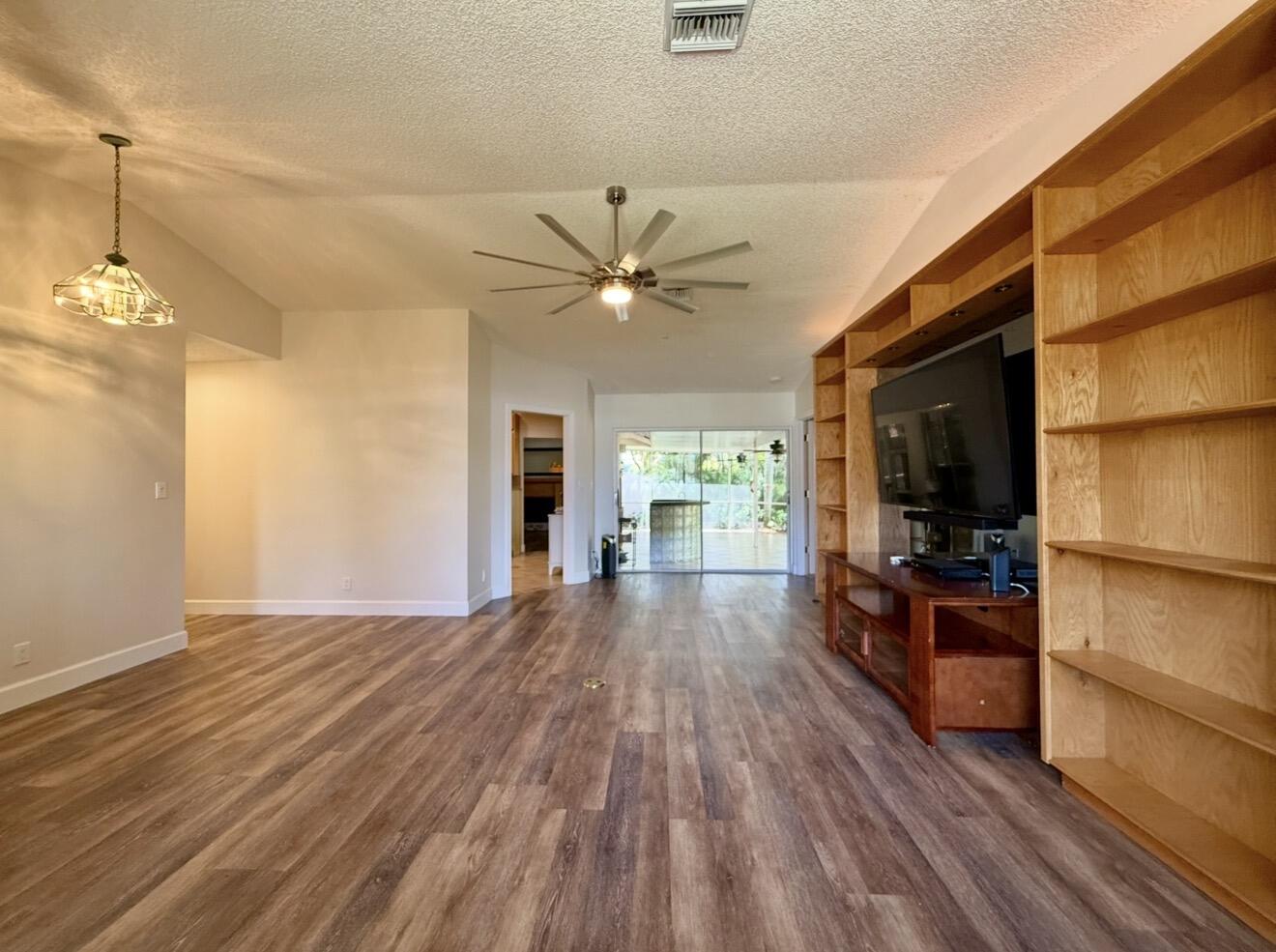 SPRINGTREE - Residential