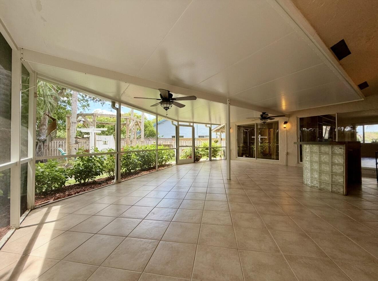 SPRINGTREE - Residential