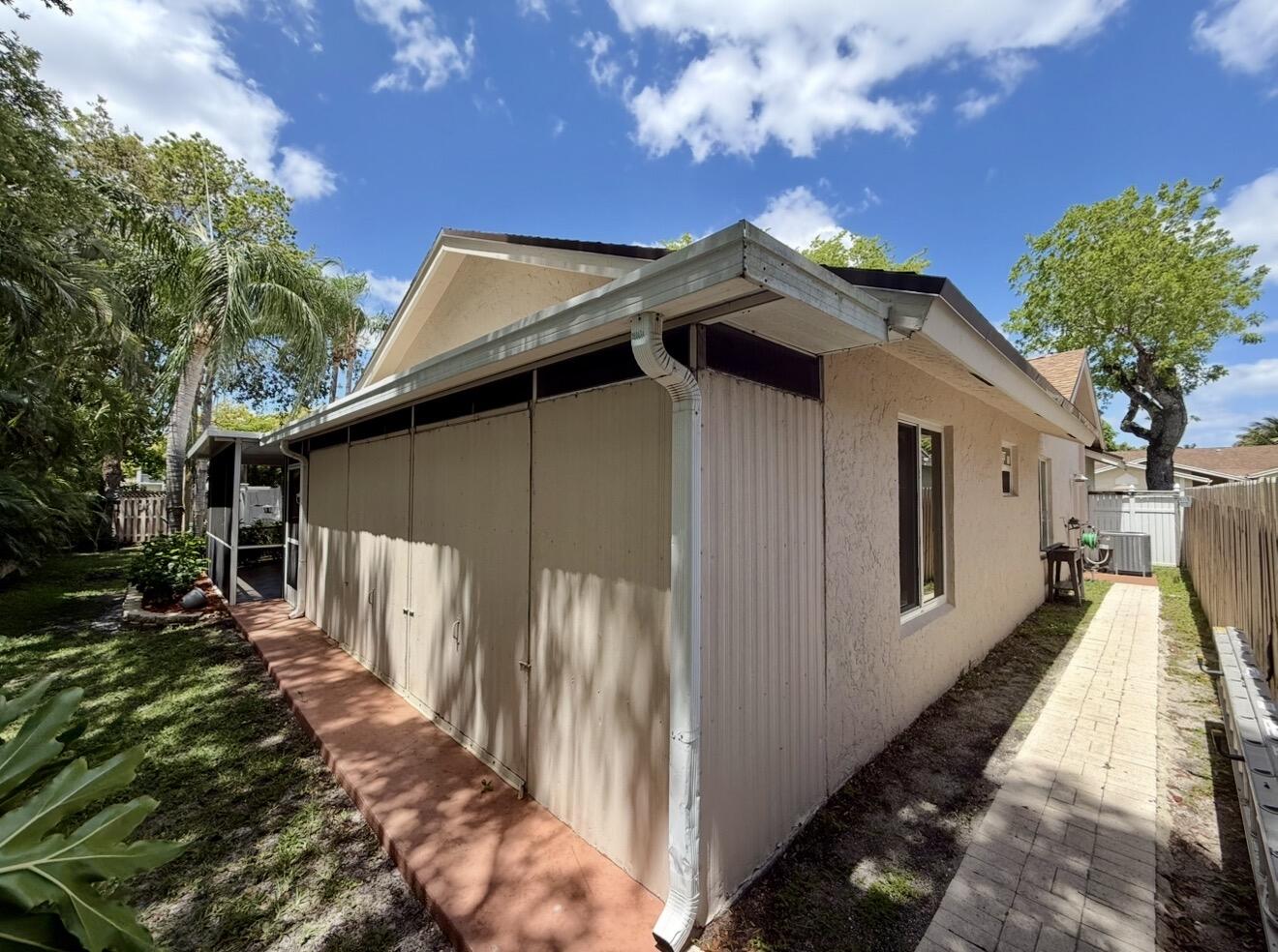 SPRINGTREE - Residential