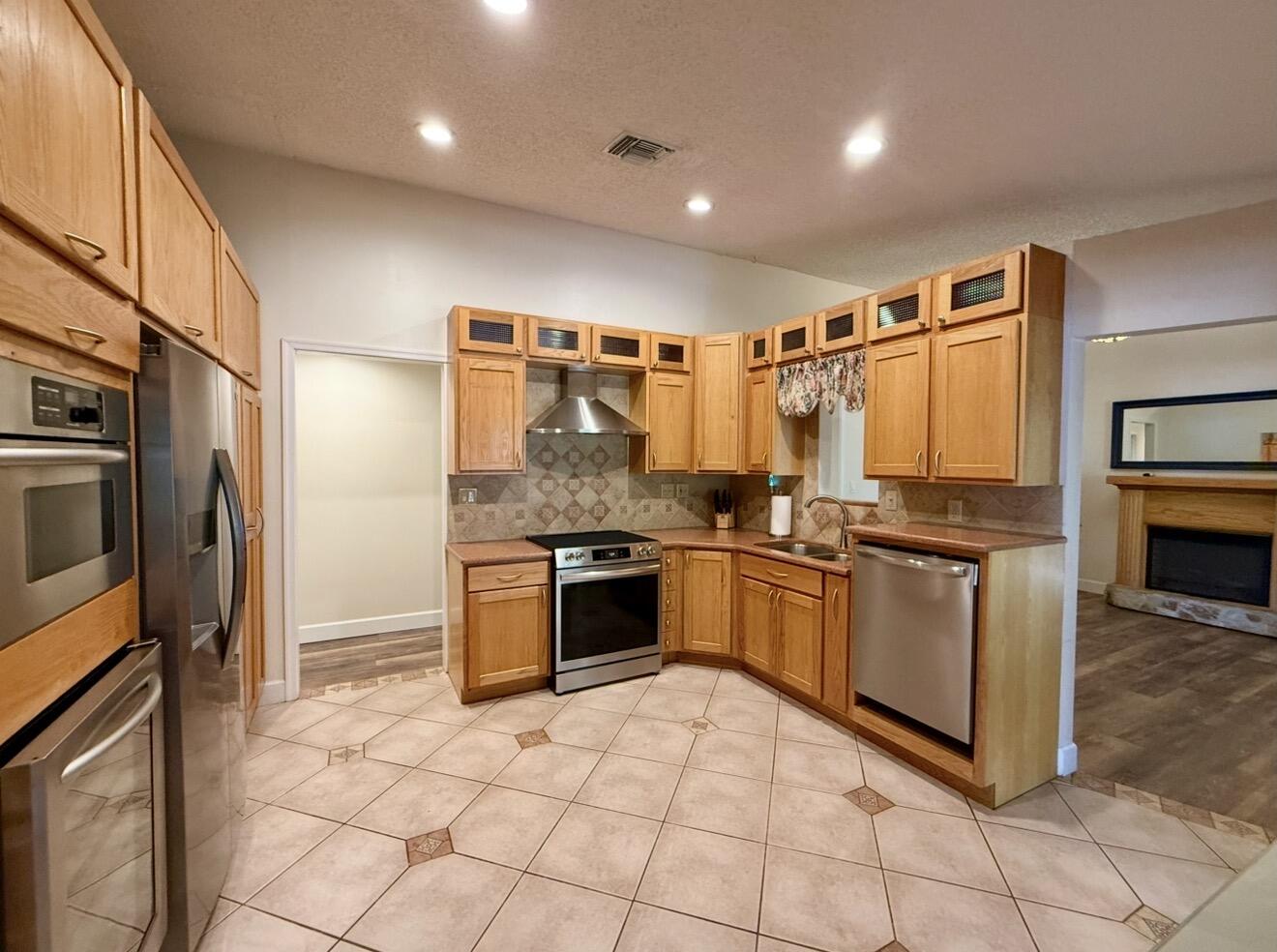 SPRINGTREE - Residential