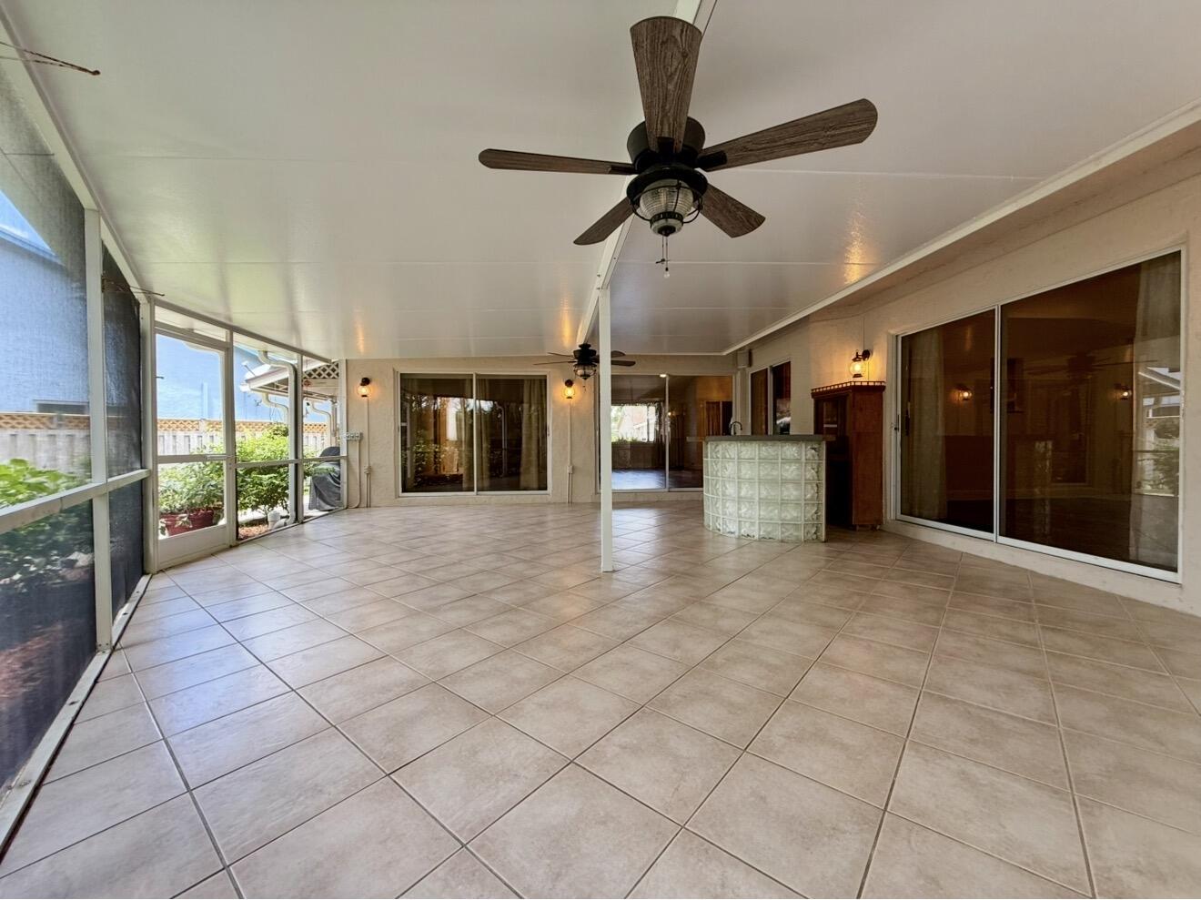 SPRINGTREE - Residential