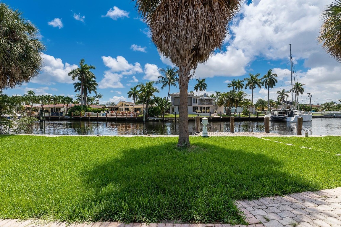 SANTA BARBARA SHORES - Residential