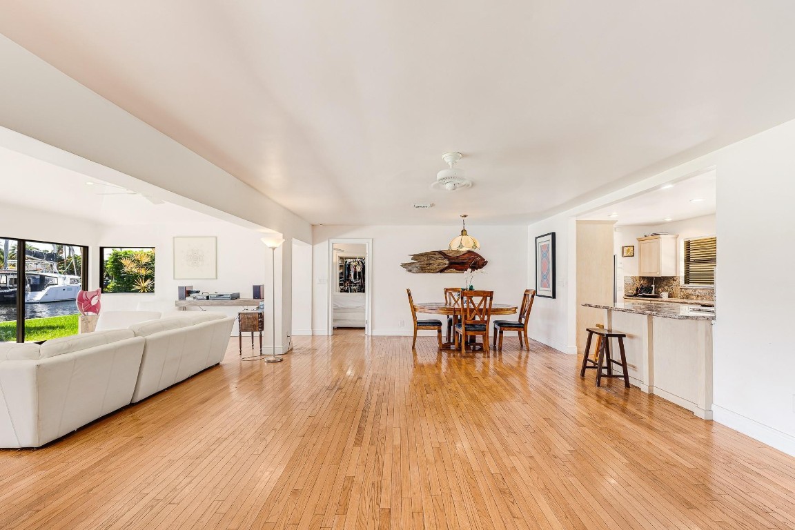 SANTA BARBARA SHORES - Residential