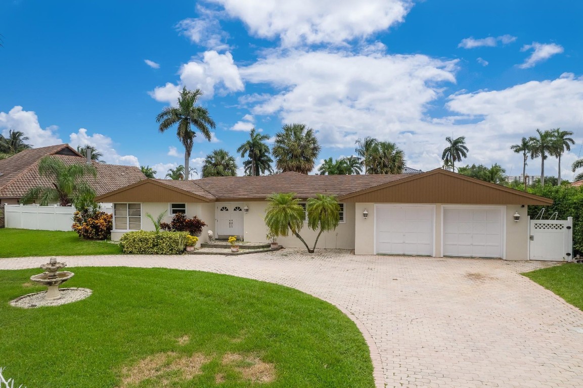 SANTA BARBARA SHORES - Residential