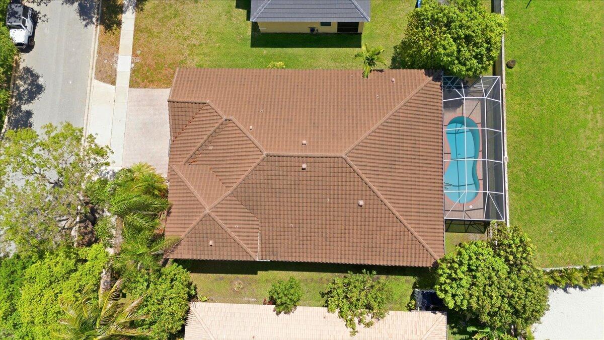 WINDSOR PALMS - Residential