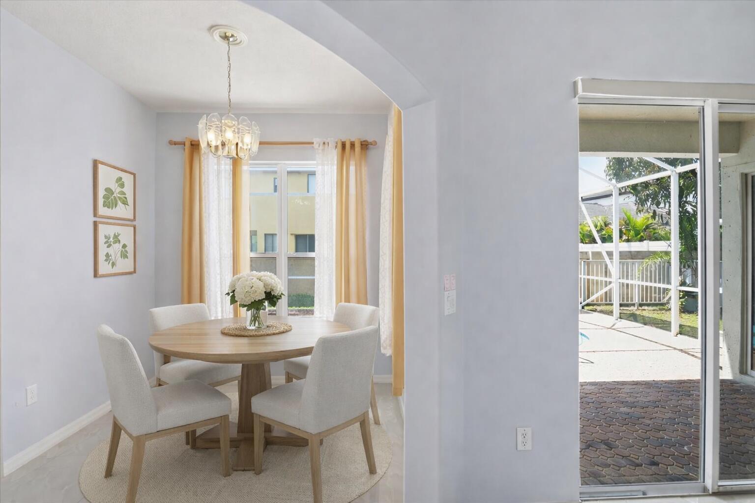 WINDSOR PALMS - Residential