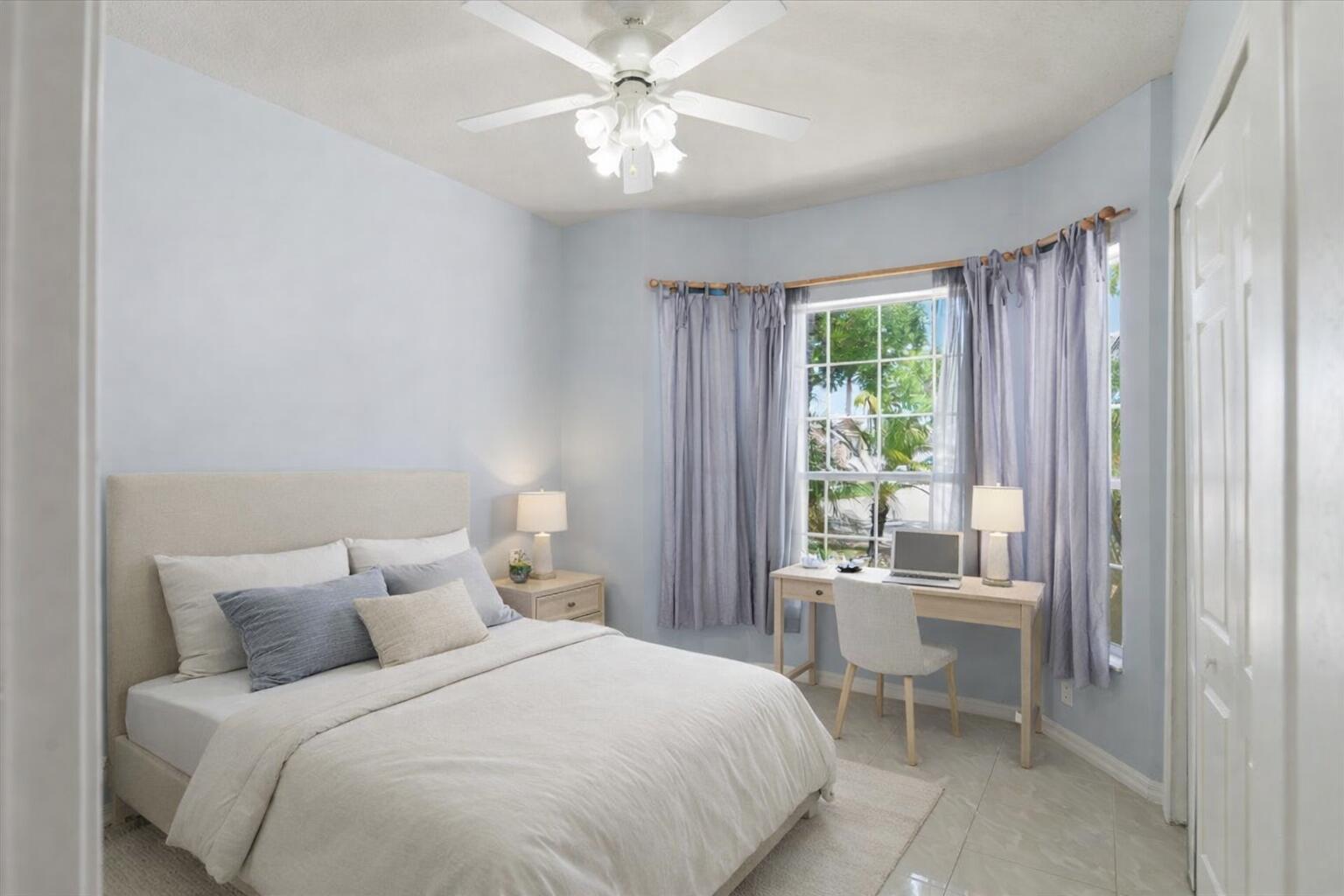 WINDSOR PALMS - Residential