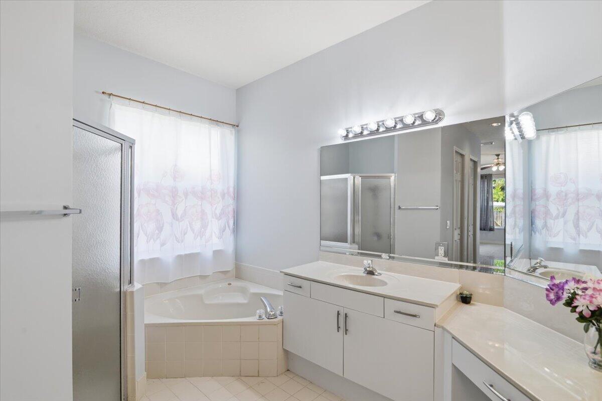 WINDSOR PALMS - Residential