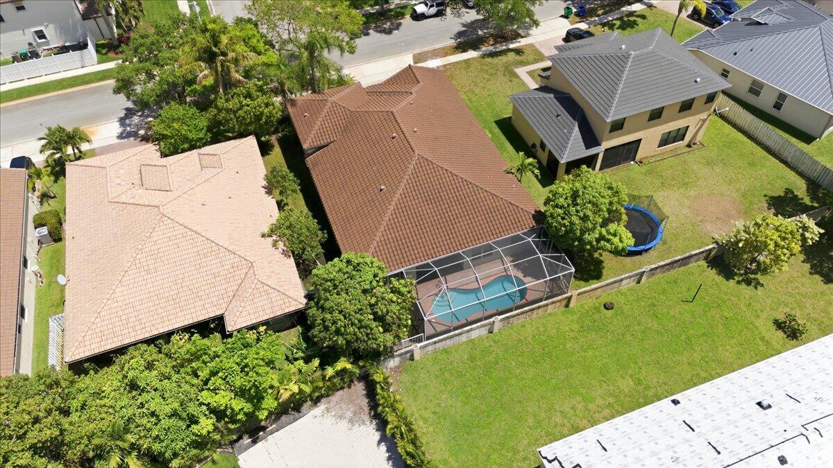 WINDSOR PALMS - Residential