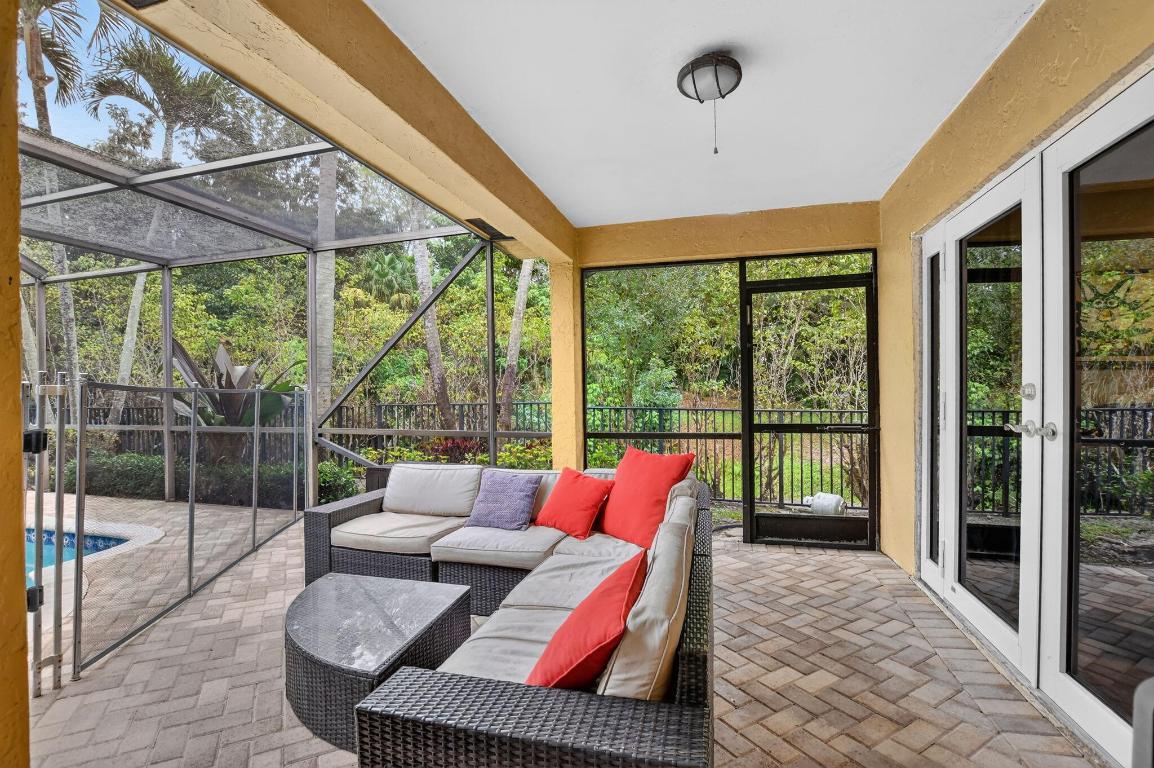 ESTANCIA II OF VIA VERDE - Residential