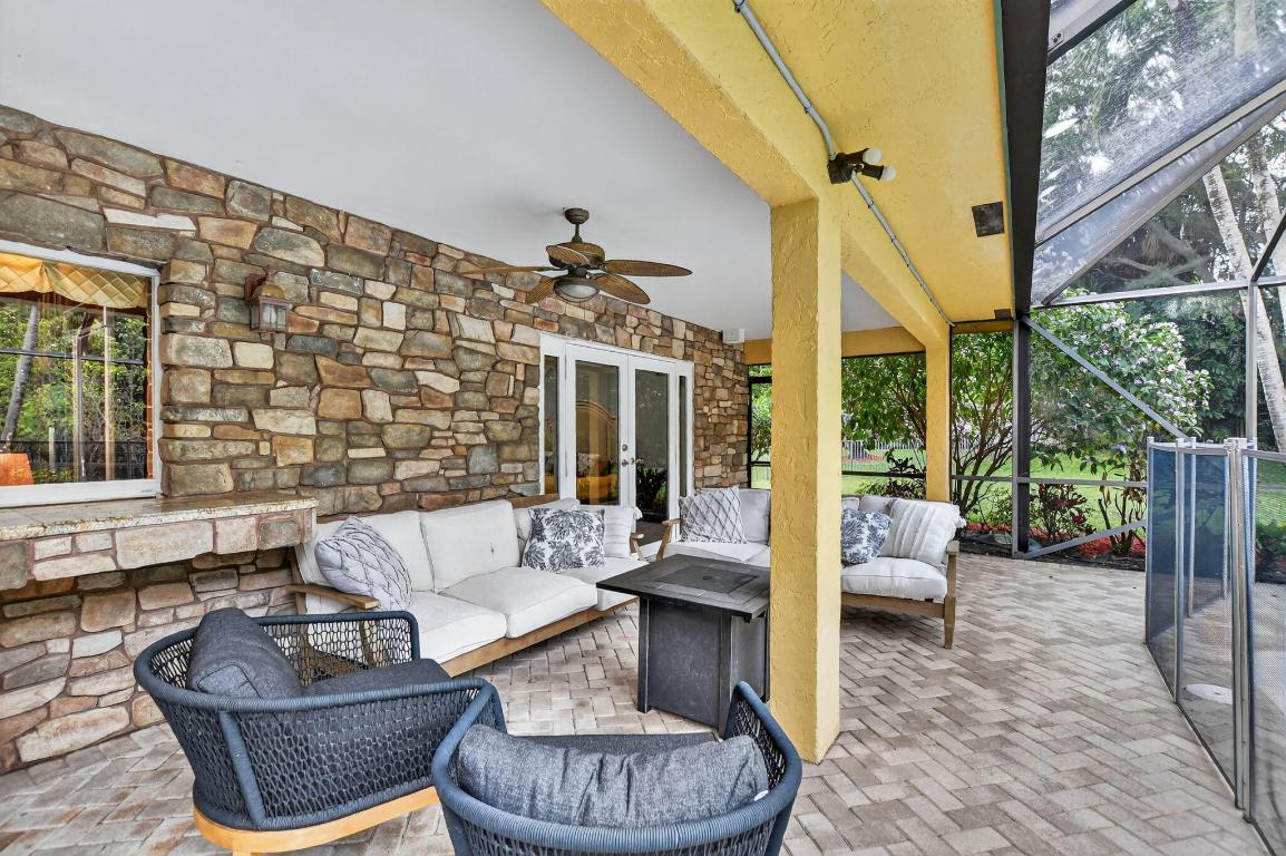 ESTANCIA II OF VIA VERDE - Residential