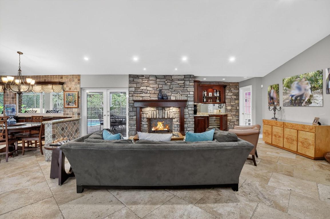 ESTANCIA II OF VIA VERDE - Residential