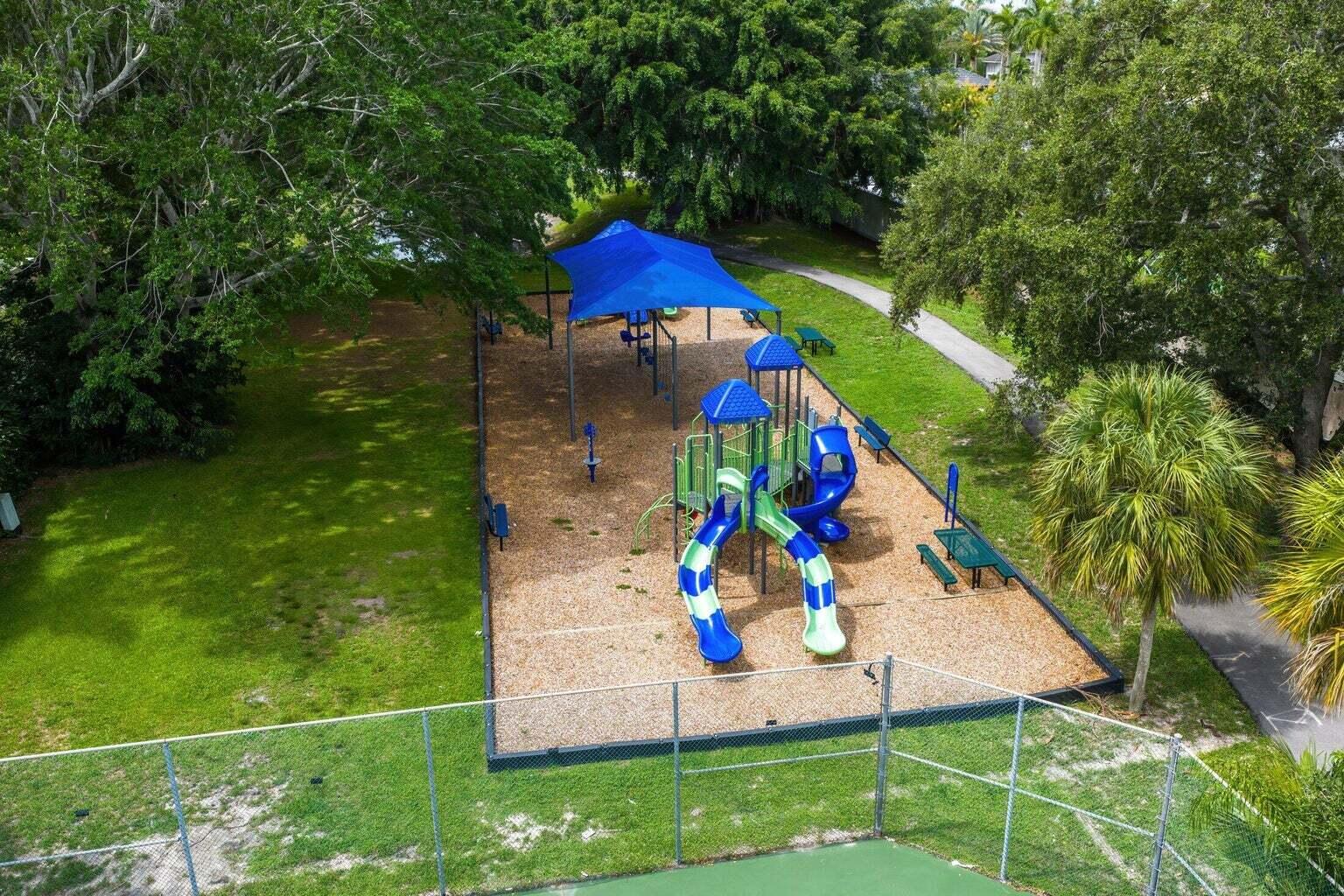 ESTANCIA II OF VIA VERDE - Residential