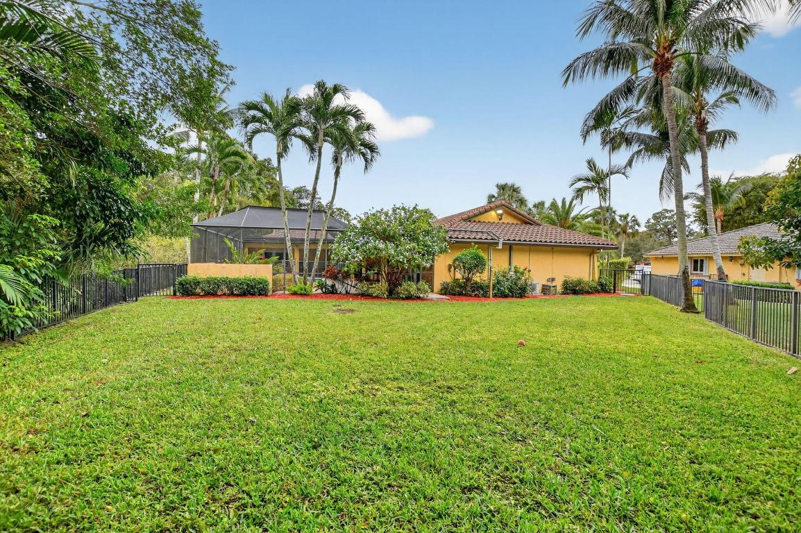 ESTANCIA II OF VIA VERDE - Residential