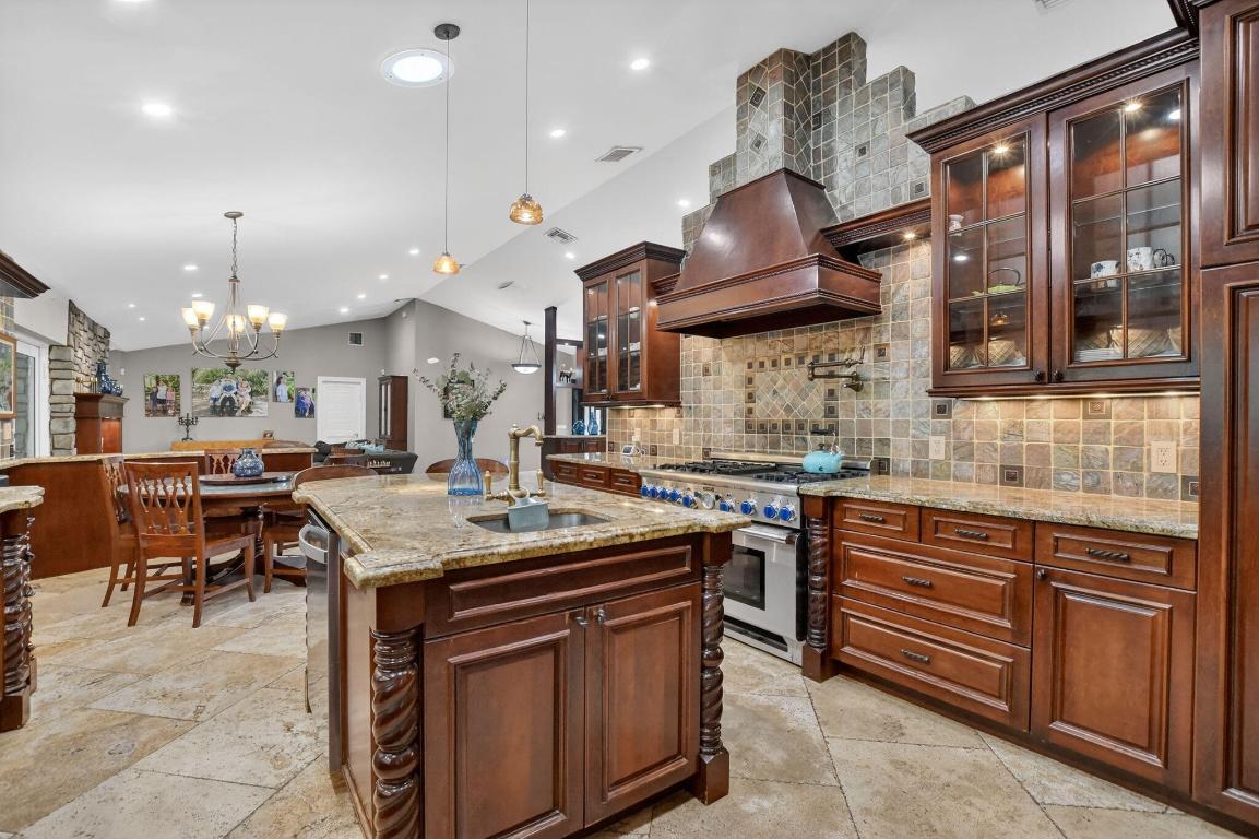 ESTANCIA II OF VIA VERDE - Residential