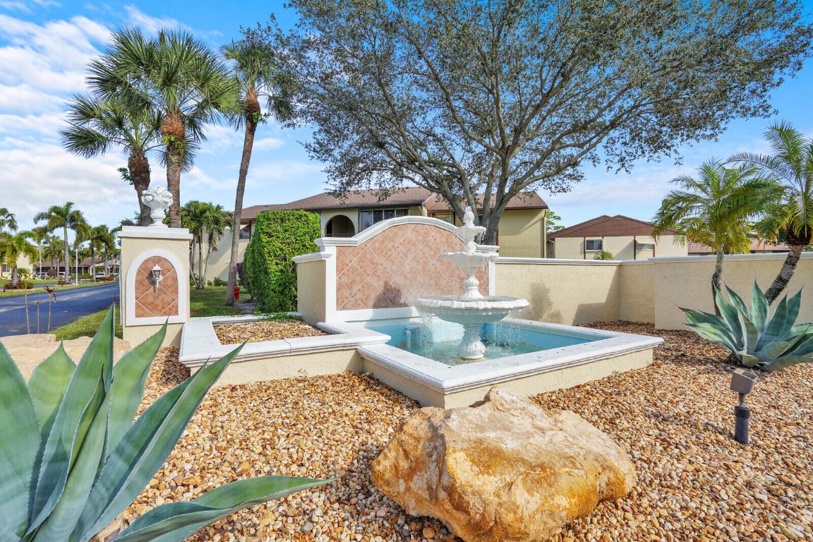 PINE RIDGE SOUTH I CONDO - Residential