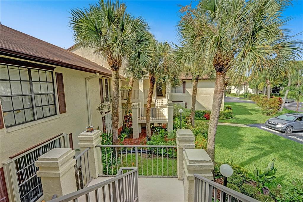 POINTE PARK CONDOS - Residential